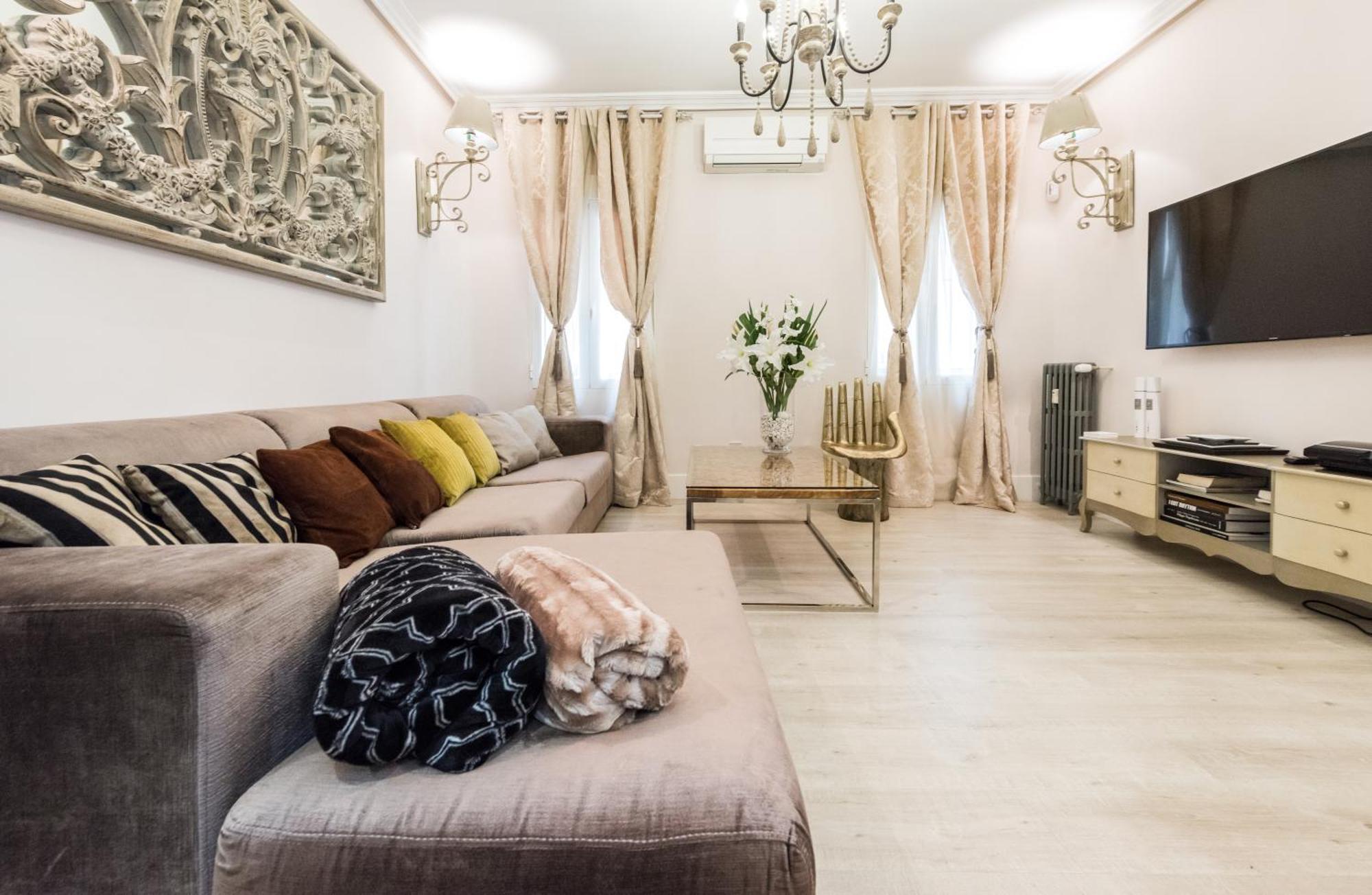 City Deluxe Apartment Madrid Bagian luar foto